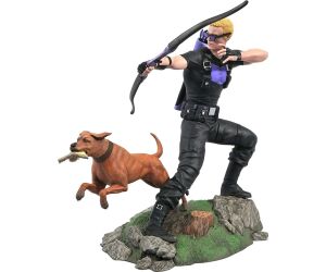 Figura diamond select toys marvel gallery hawkeye ojo de halcon con perro diorama