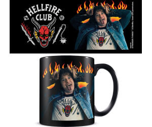 Taza pyramid stranger things eddie helfire club